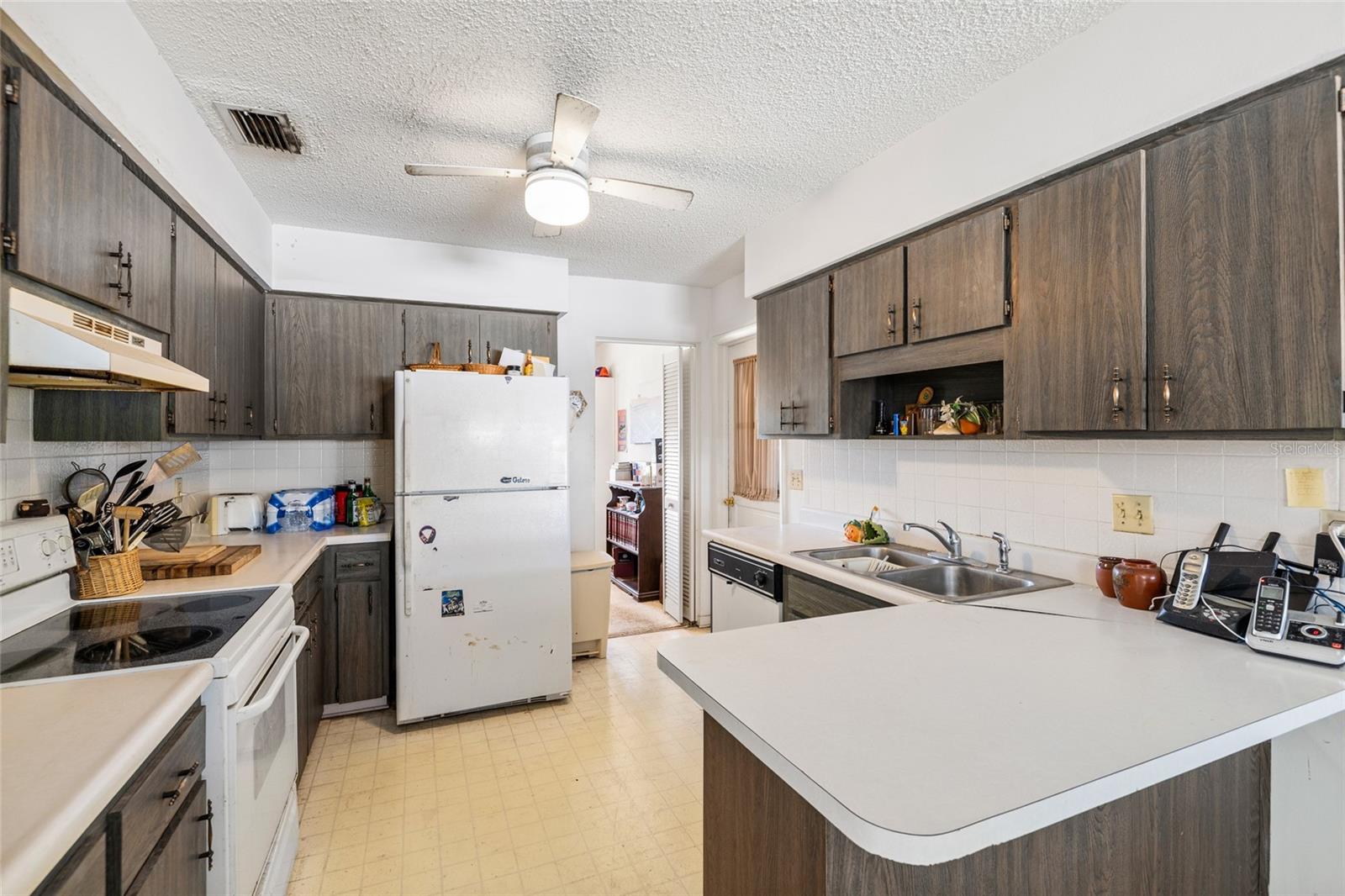 BAY CREST PARK UNIT 18 - Residential