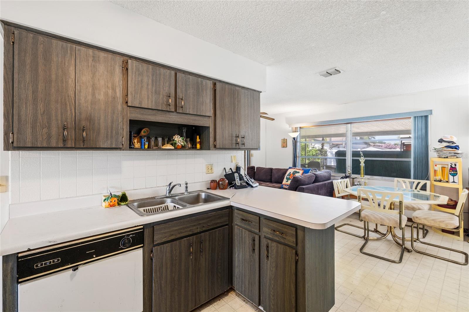BAY CREST PARK UNIT 18 - Residential