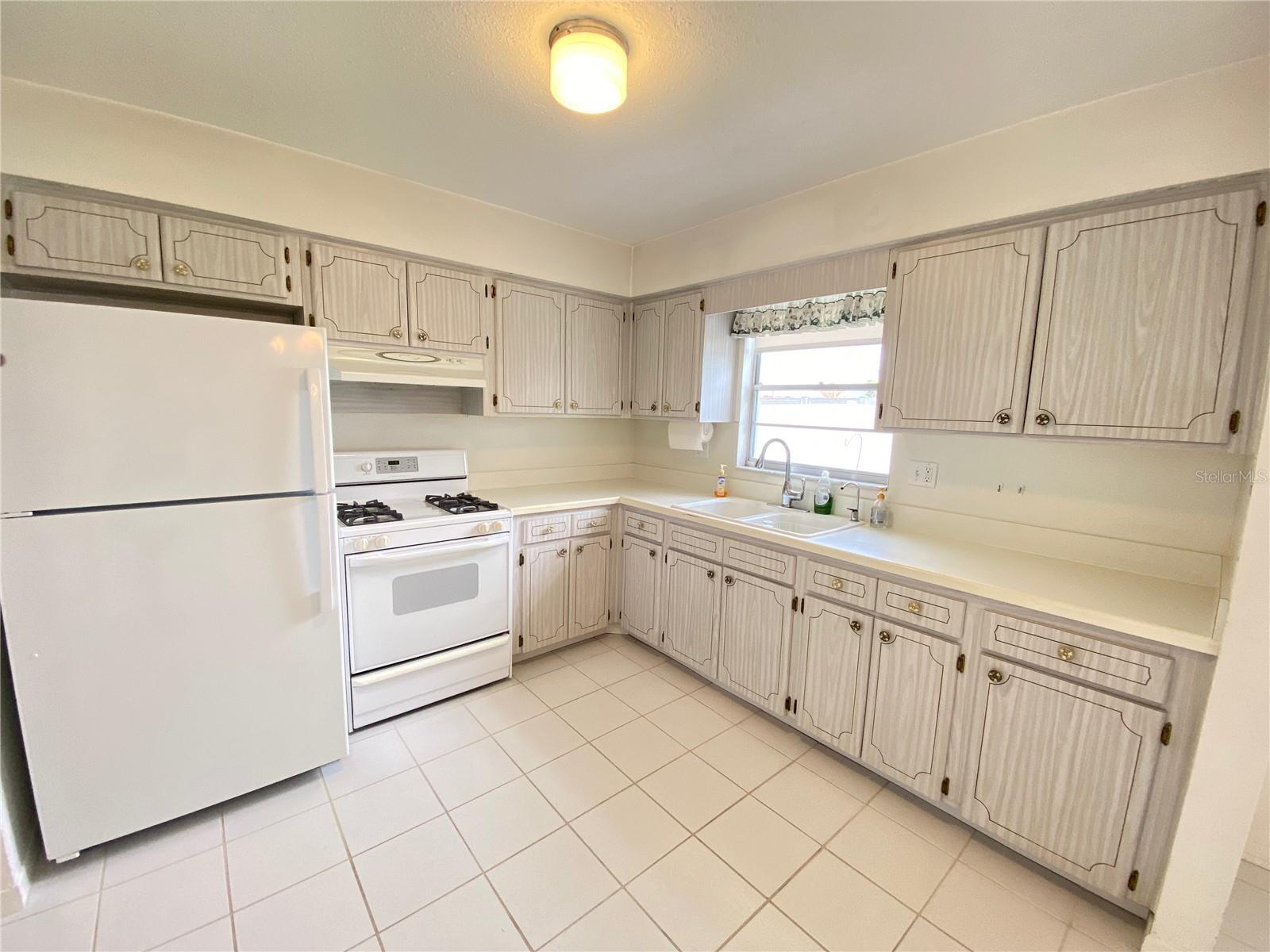 SPRINGWOOD VILLAS - Residential