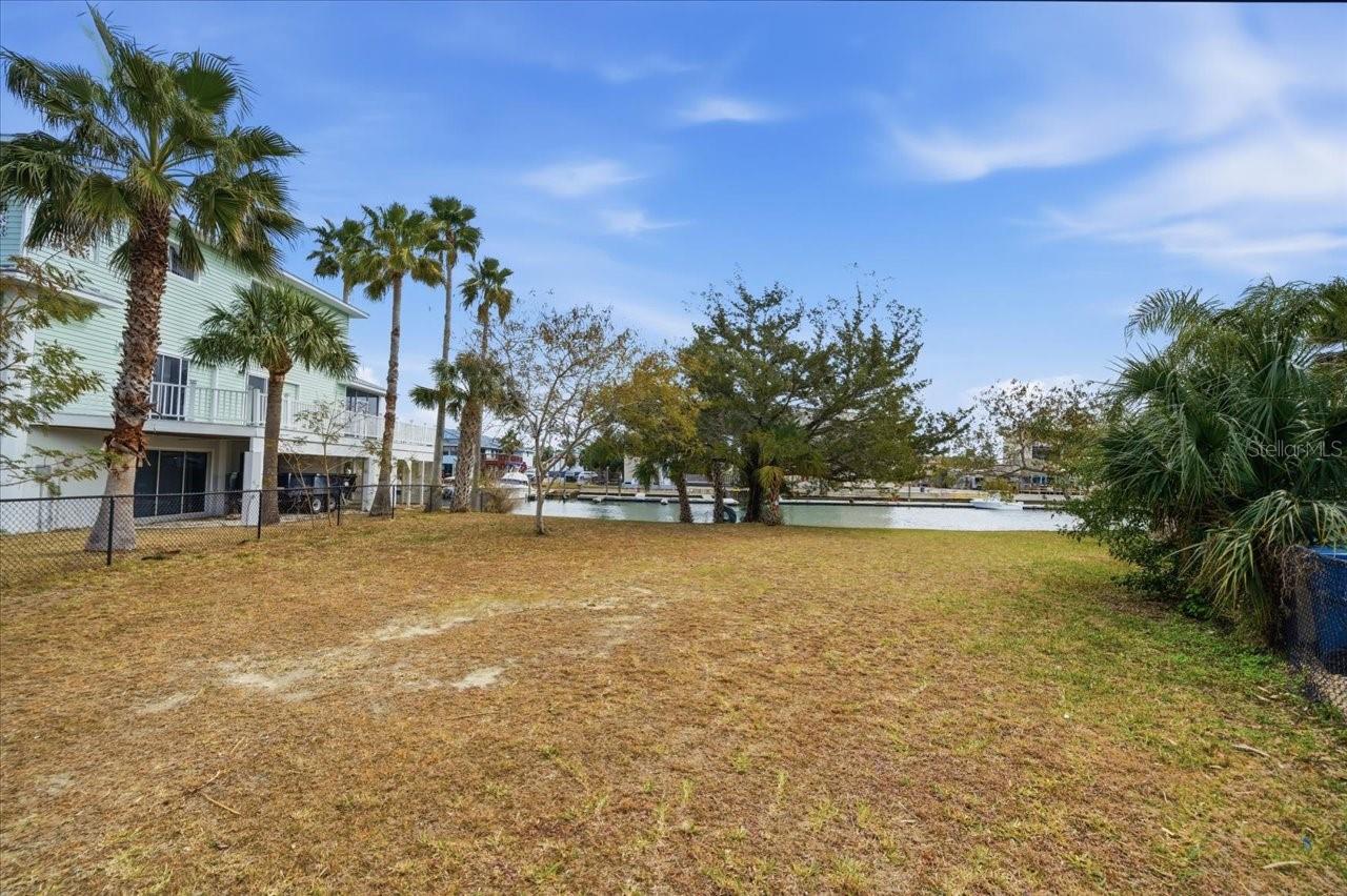 HERNANDO BEACH - Land
