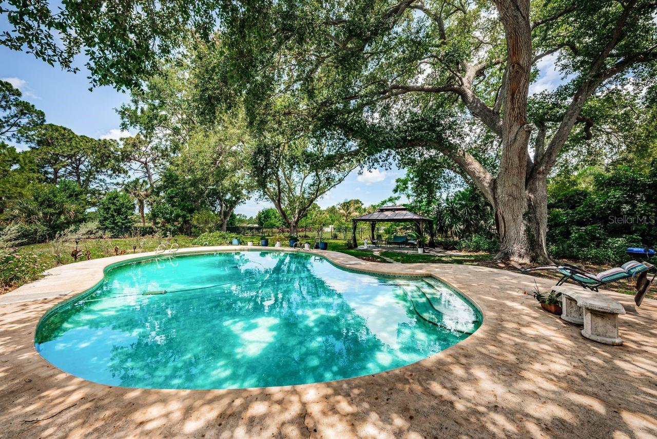 BELLEAIR ESTATES 4TH ADD - Residential