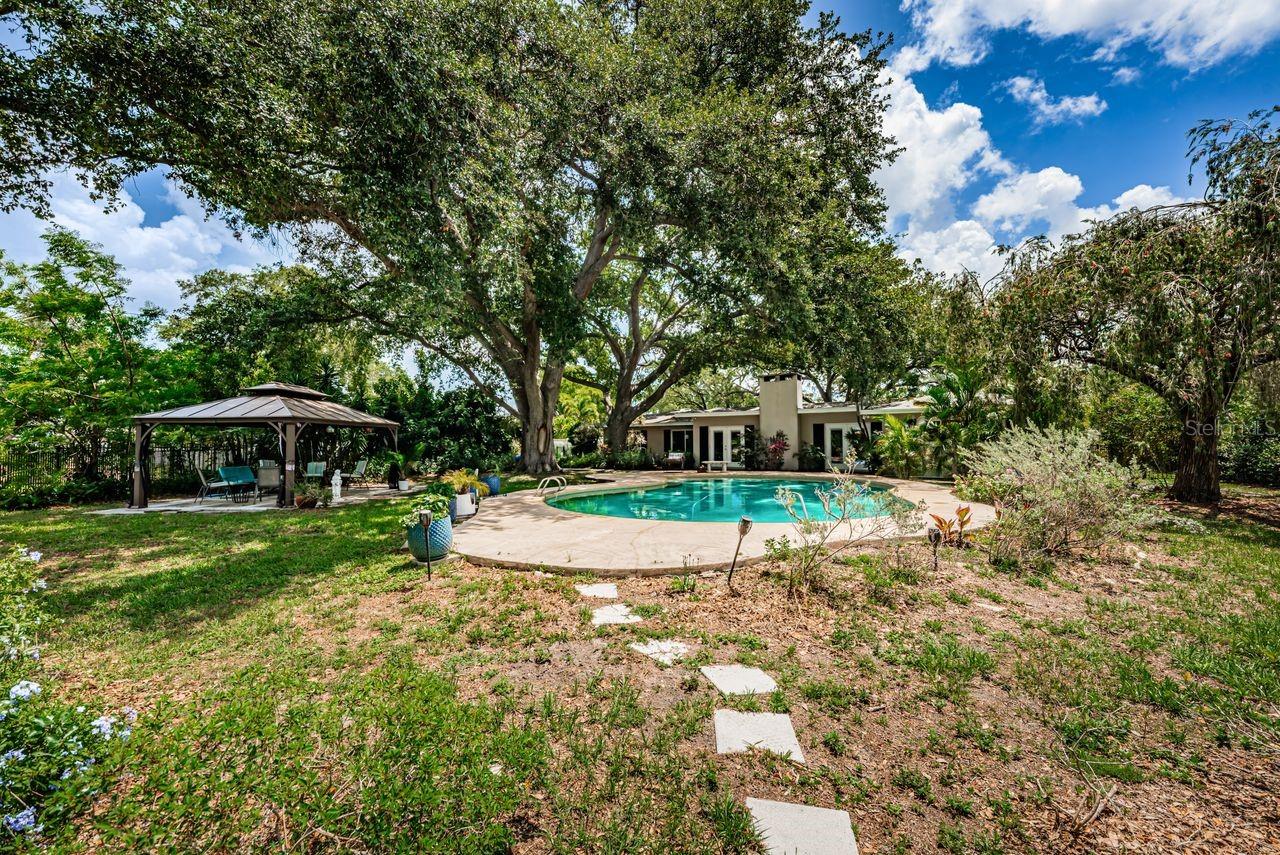 BELLEAIR ESTATES 4TH ADD - Residential