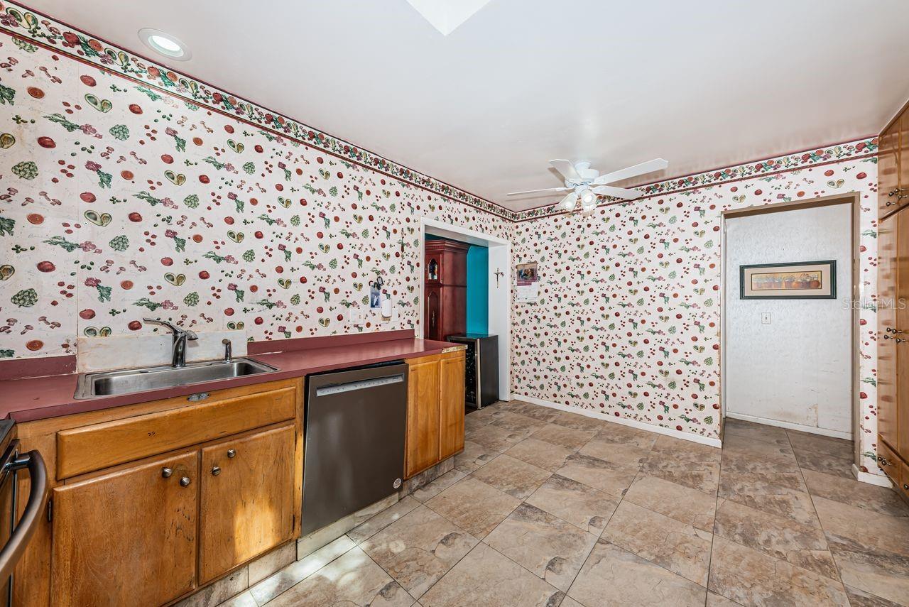 BELLEAIR ESTATES 4TH ADD - Residential