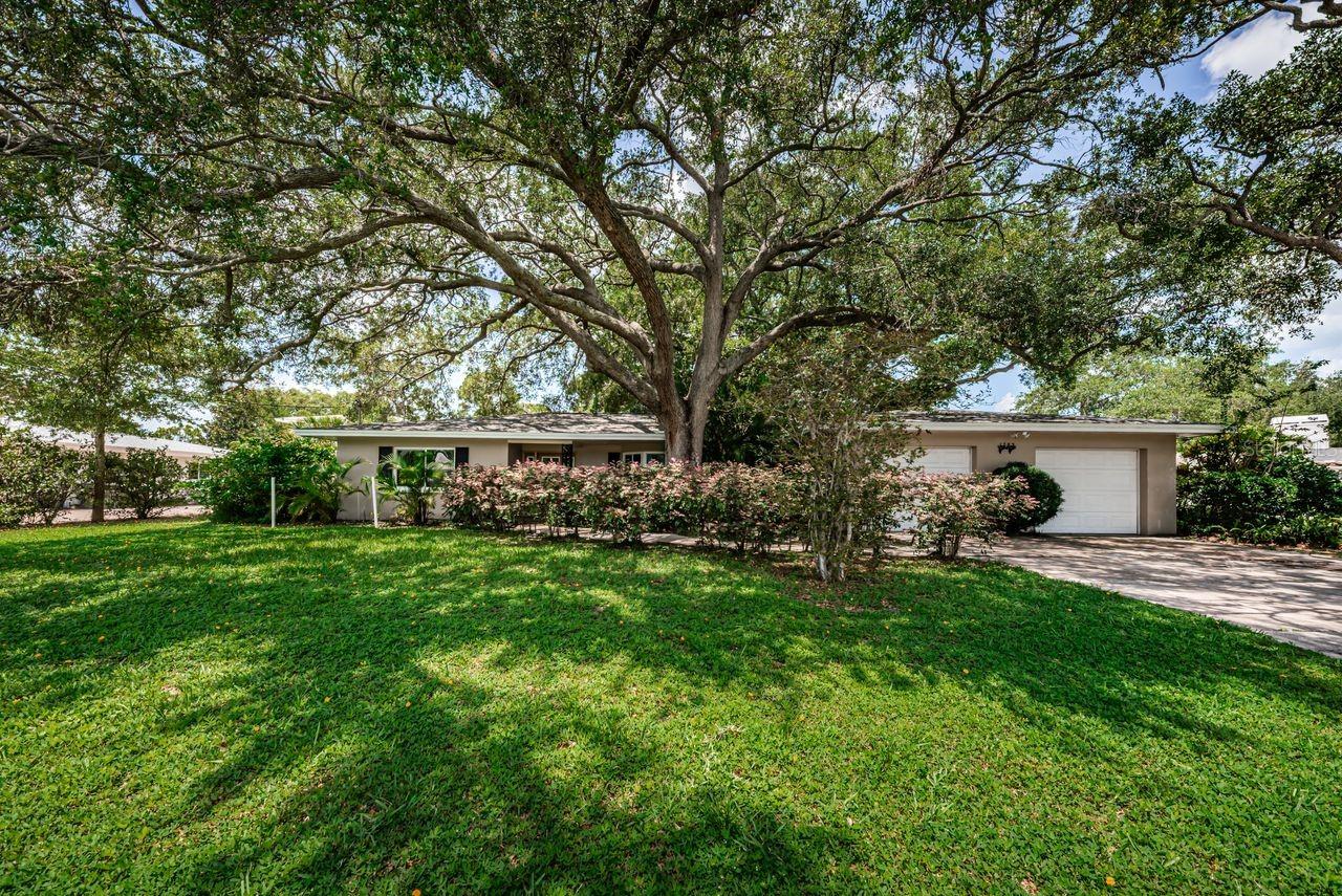 BELLEAIR ESTATES 4TH ADD - Residential
