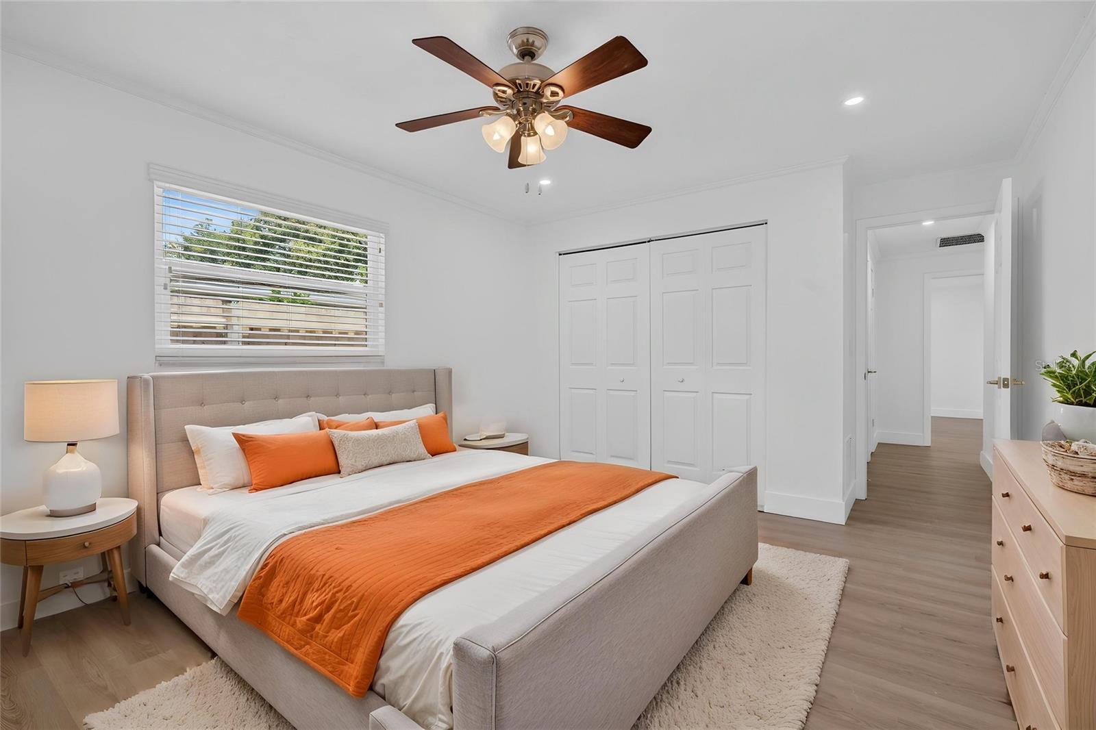 LEONA HEIGHTS - Residential