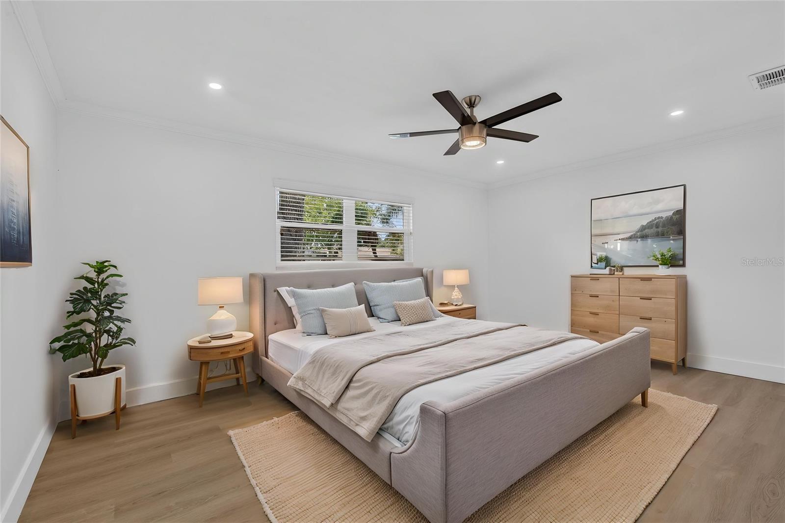 LEONA HEIGHTS - Residential