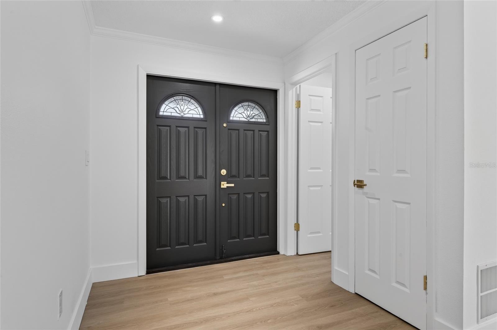 LEONA HEIGHTS - Residential