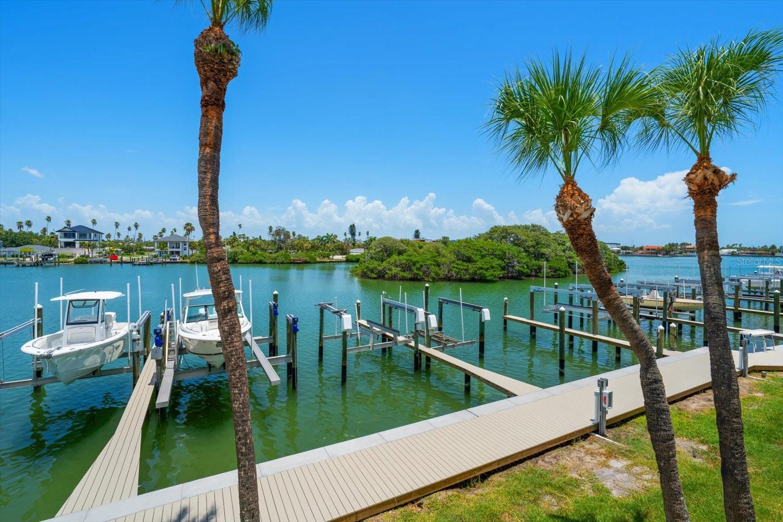 MARINA BAY OF ST PETERSBURG BEACH - Residential