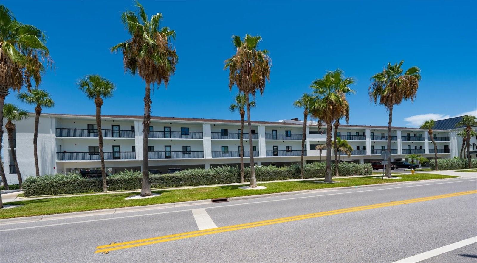 MARINA BAY OF ST PETERSBURG BEACH - Residential