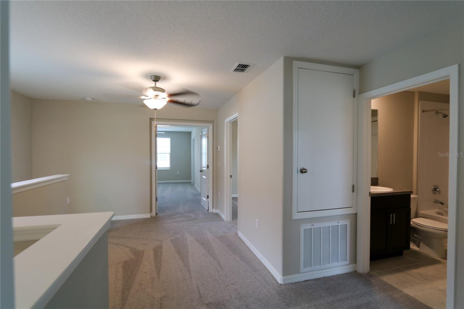 TOUCHSTONE PH 5 - Residential Lease