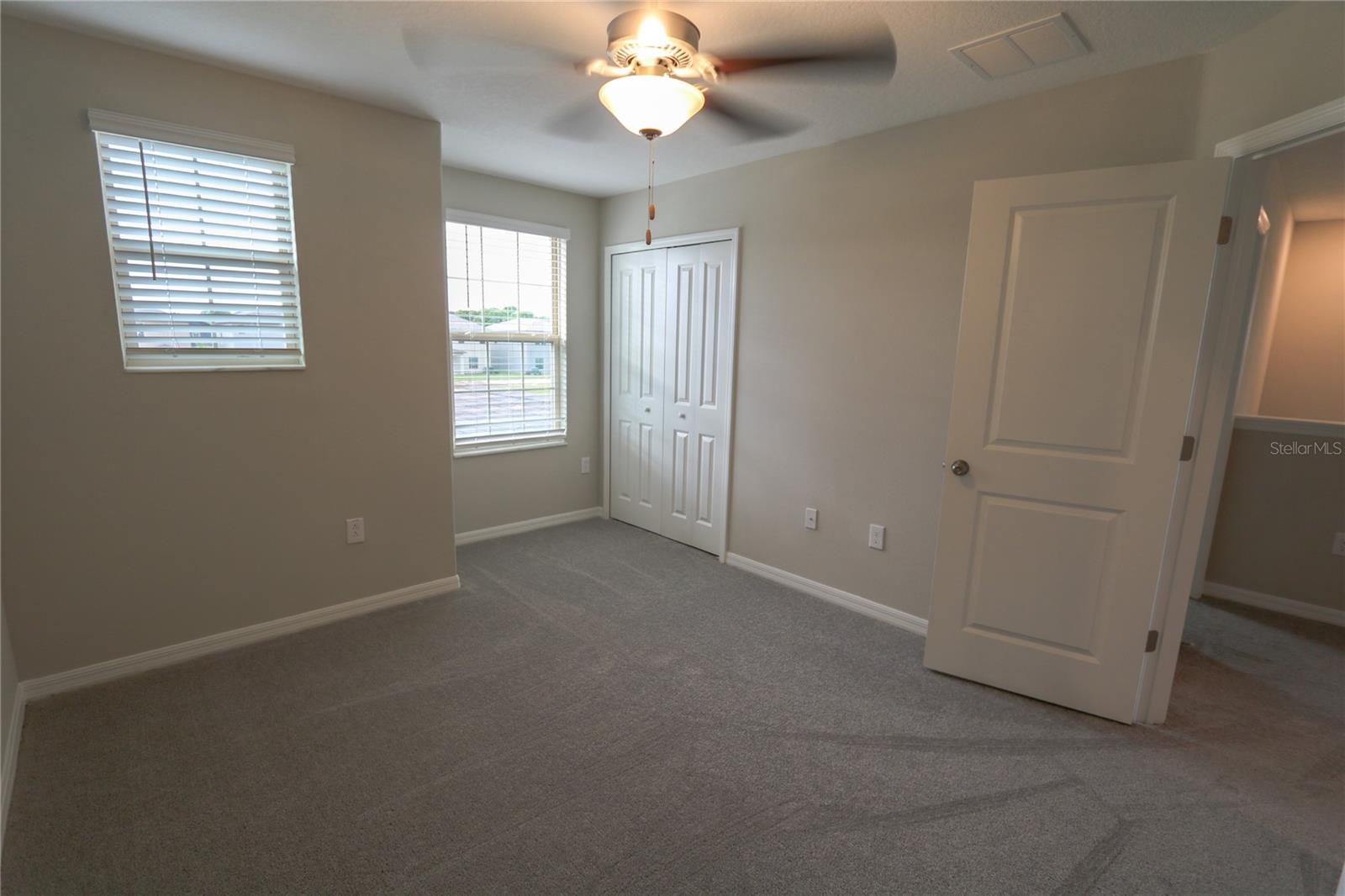 TOUCHSTONE PH 5 - Residential Lease