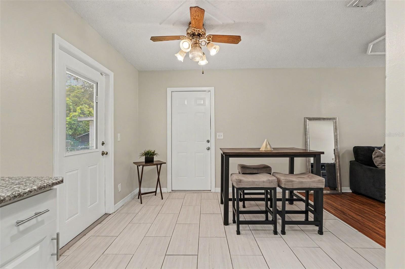 DEL RIO ESTATES UNIT 11 - Residential
