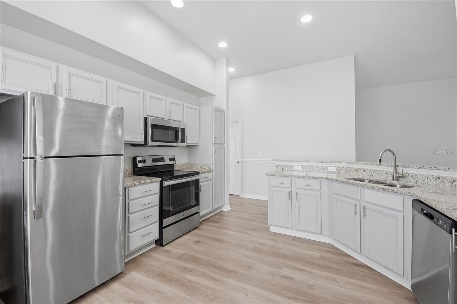 CARILLON TR 301 AT - Residential