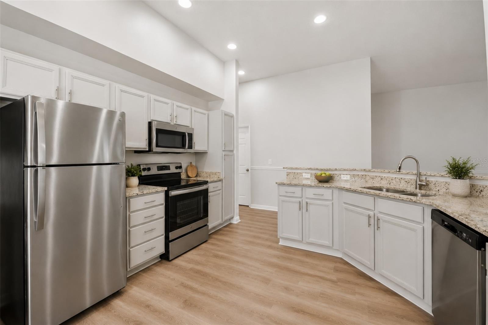 CARILLON TR 301 AT - Residential