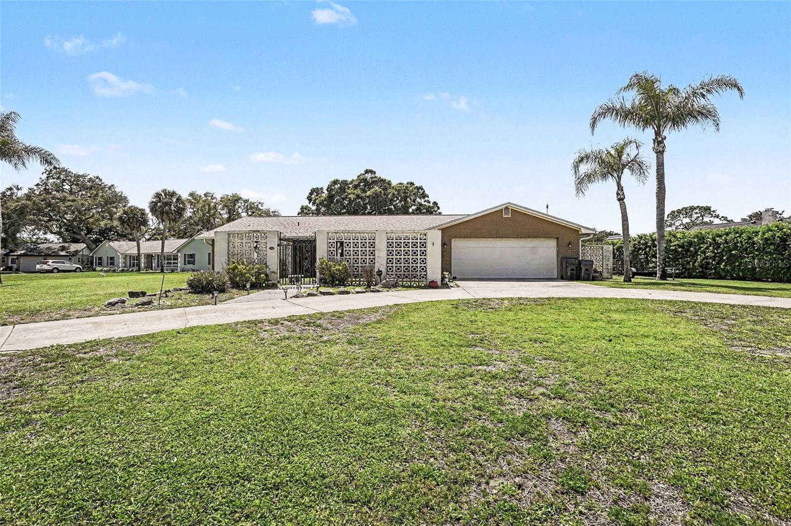 ROYAL OAK GOLF & COUNTRY CLUB SEC 03 - Residential