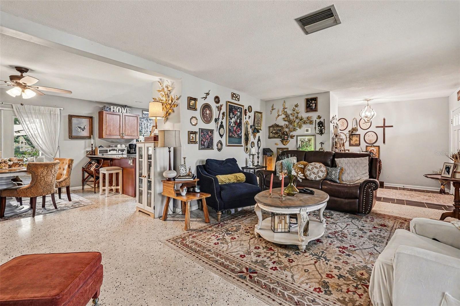 ROYAL OAK GOLF & COUNTRY CLUB SEC 03 - Residential