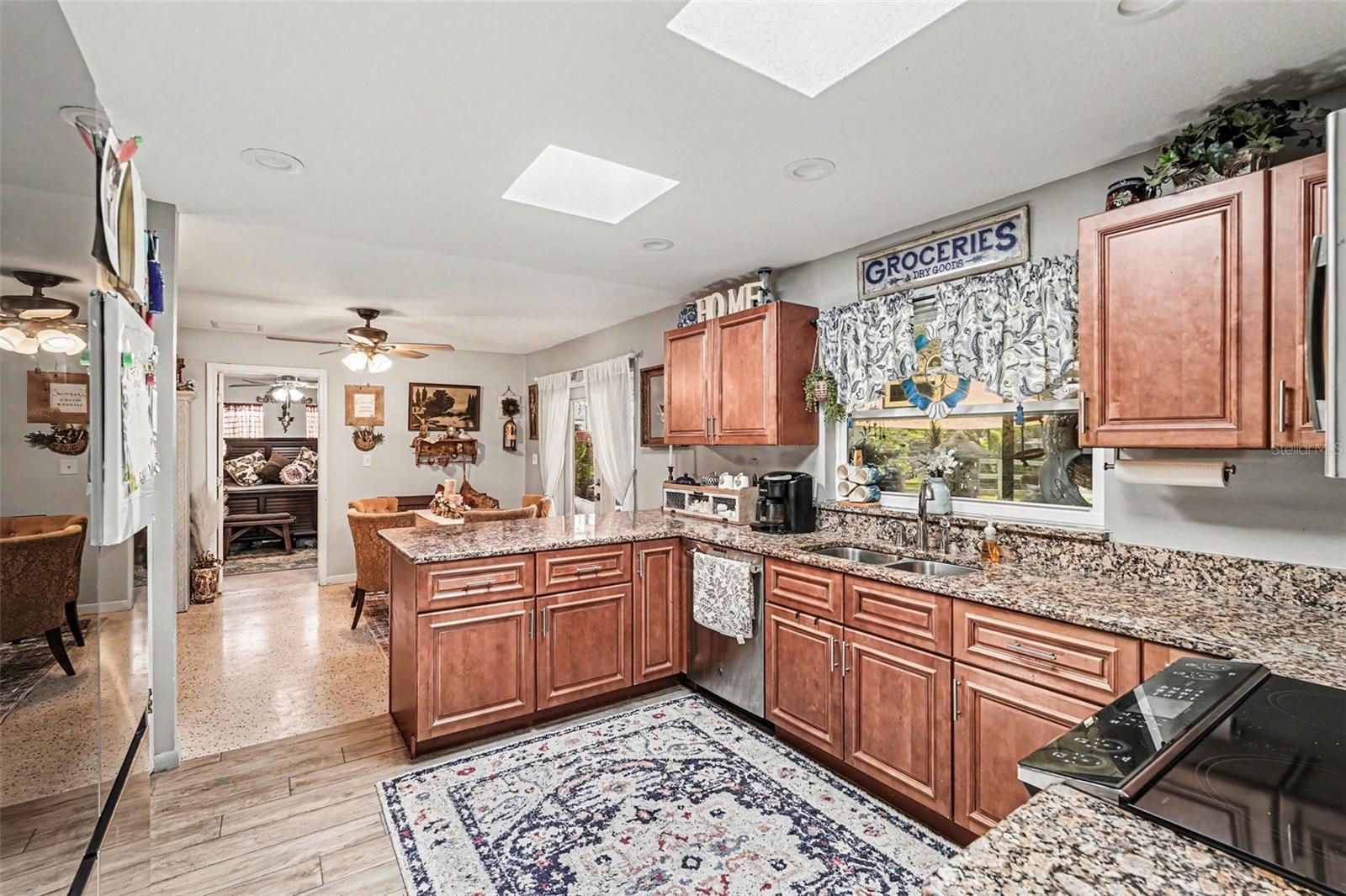 ROYAL OAK GOLF & COUNTRY CLUB SEC 03 - Residential