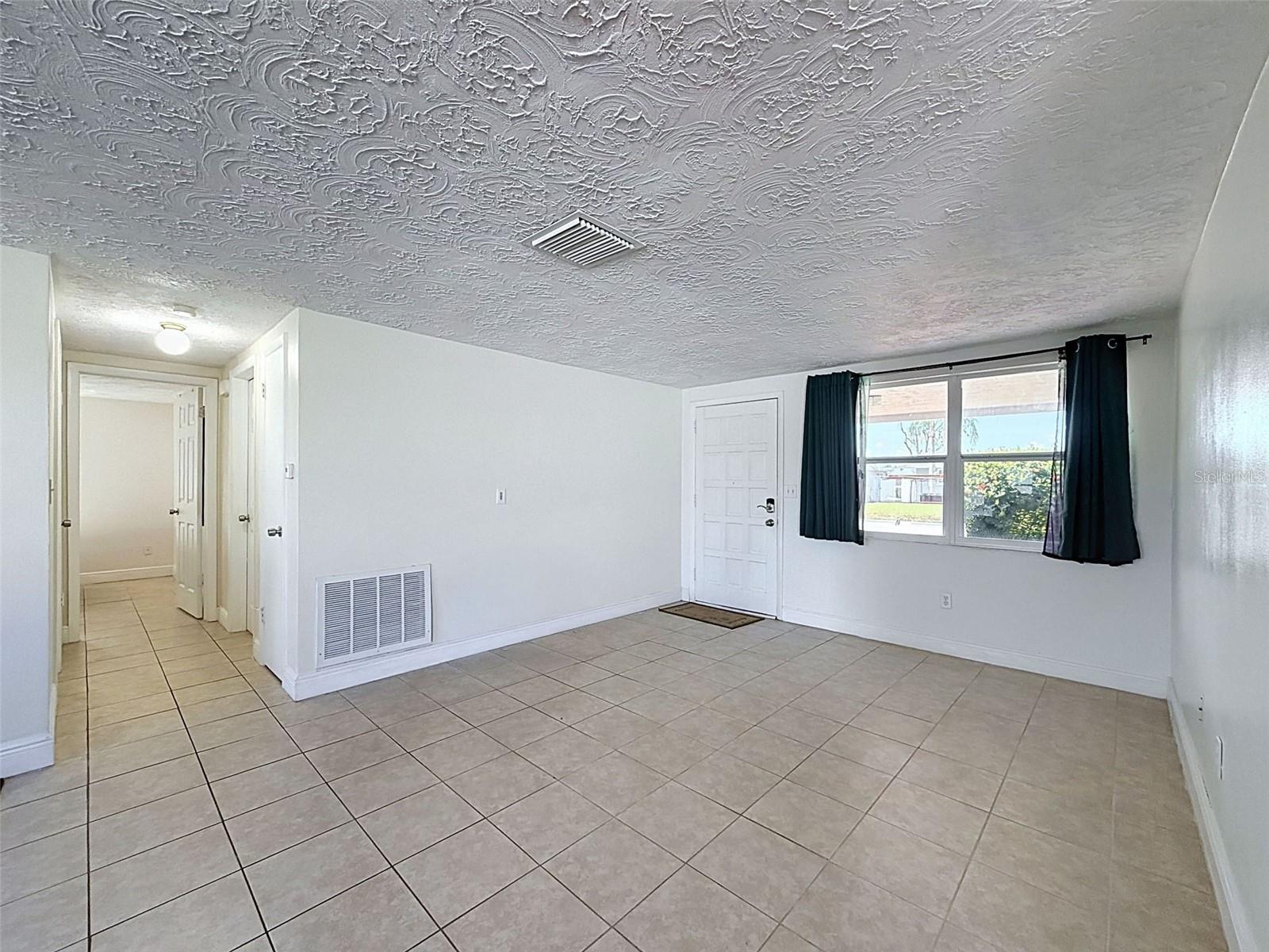 ALOHA GARDENS - Residential