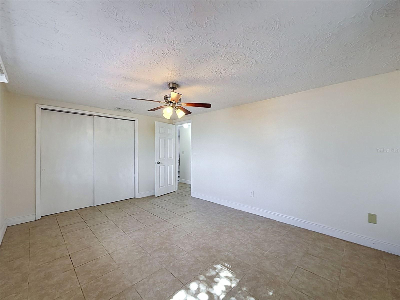 ALOHA GARDENS - Residential
