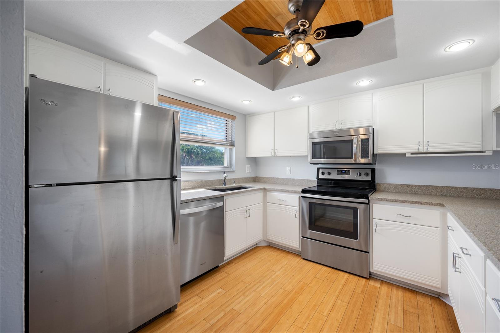 CAPRI LAGOONS CONDO - Residential