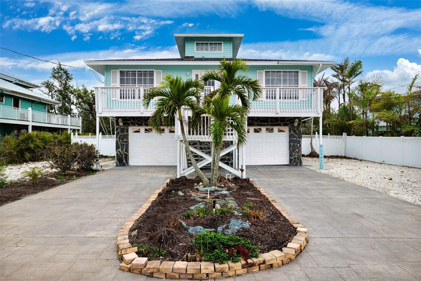 LUANA ISLES 1ST ADD - Residential