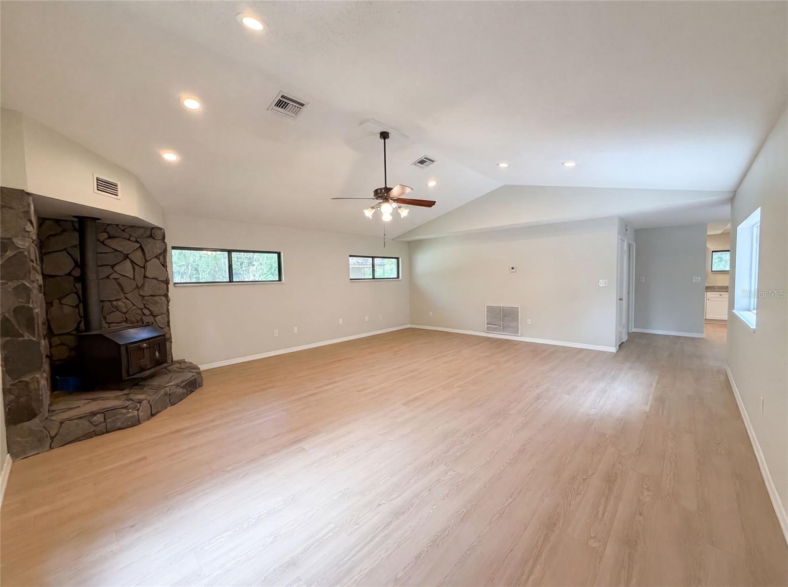 ACREAGE OR UNREC - Residential