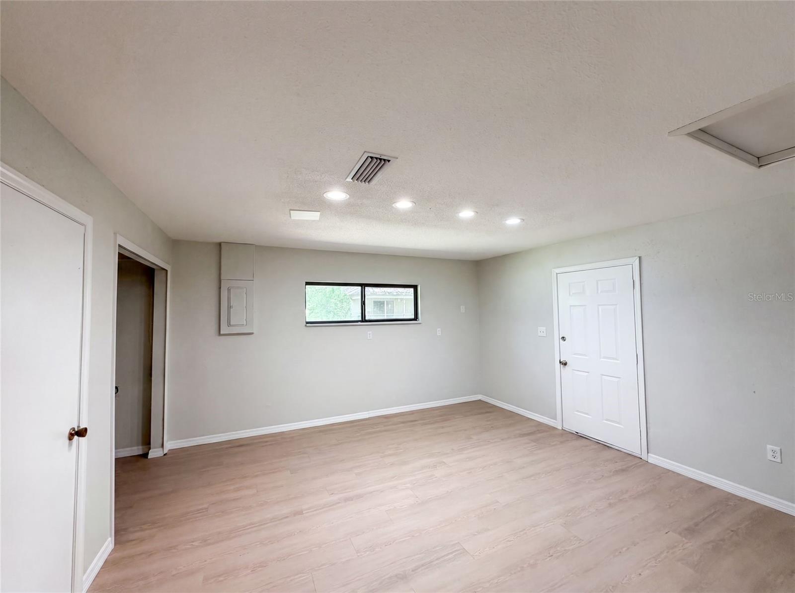 ACREAGE OR UNREC - Residential
