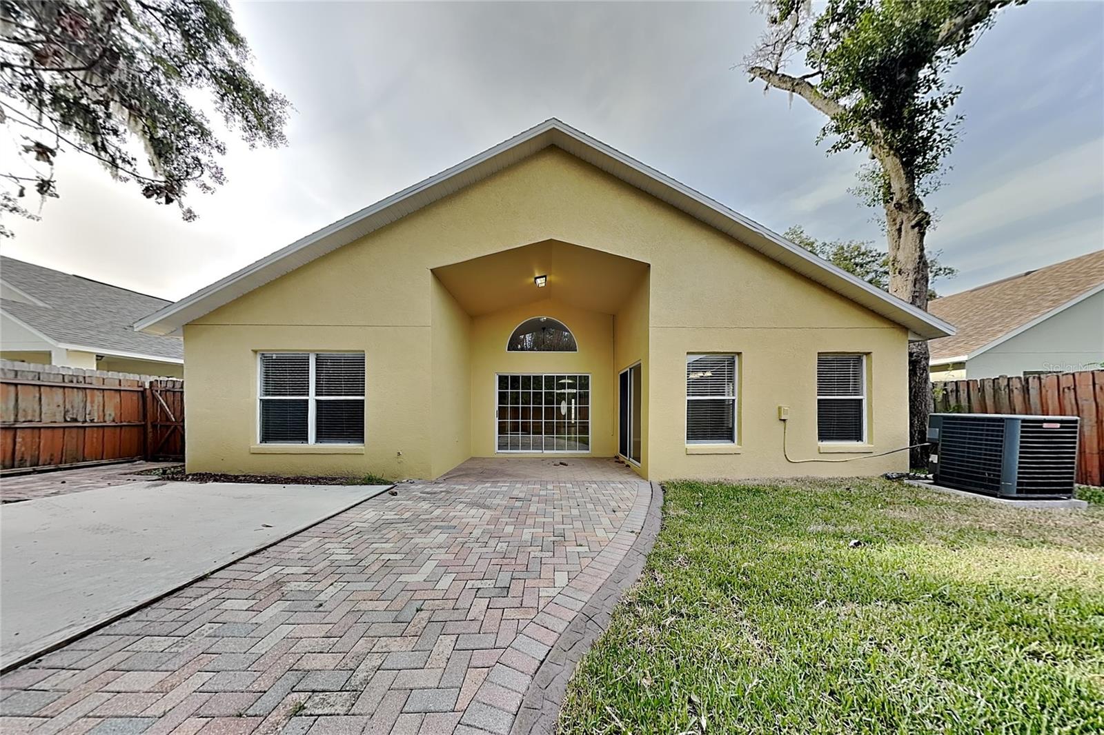 BLOOMINGDALE SEC LL UNIT 1 - Residential Lease