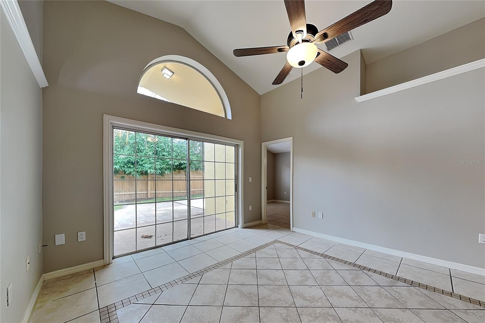 BLOOMINGDALE SEC LL UNIT 1 - Residential Lease