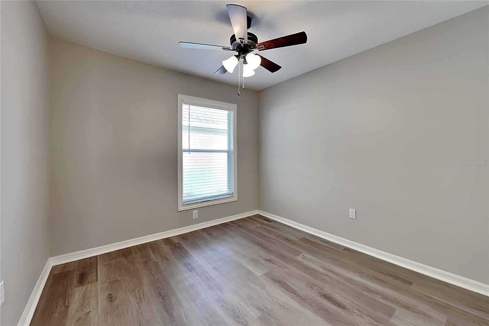 BLOOMINGDALE SEC LL UNIT 1 - Residential Lease