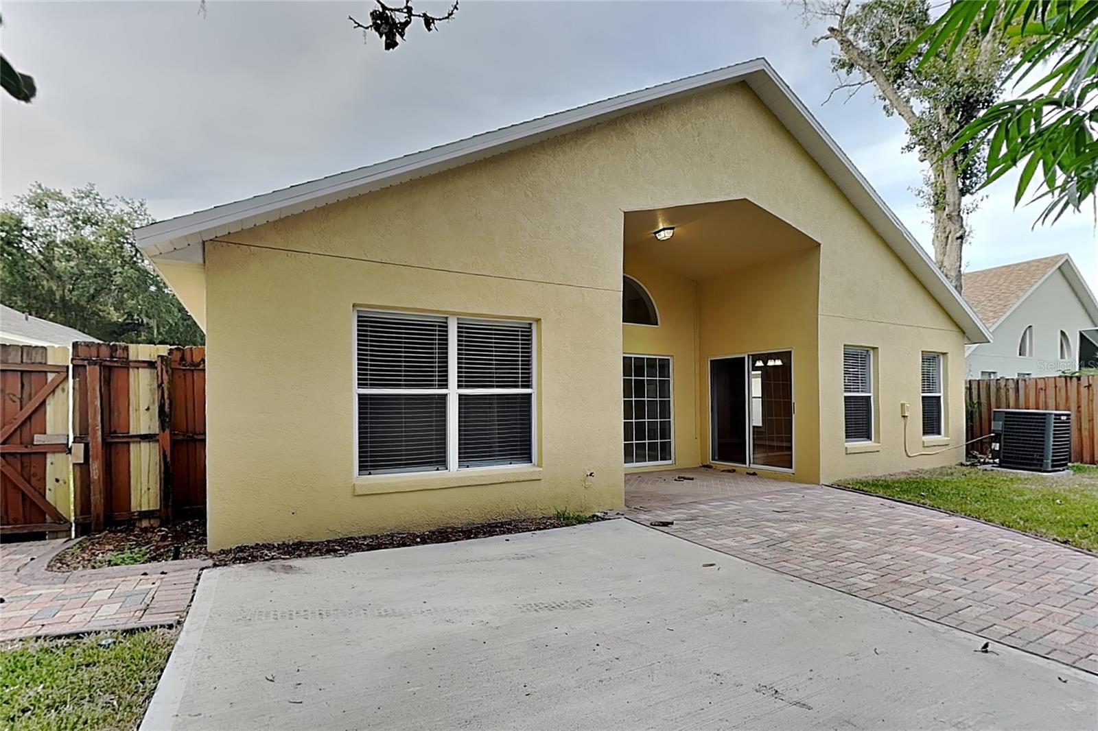 BLOOMINGDALE SEC LL UNIT 1 - Residential Lease