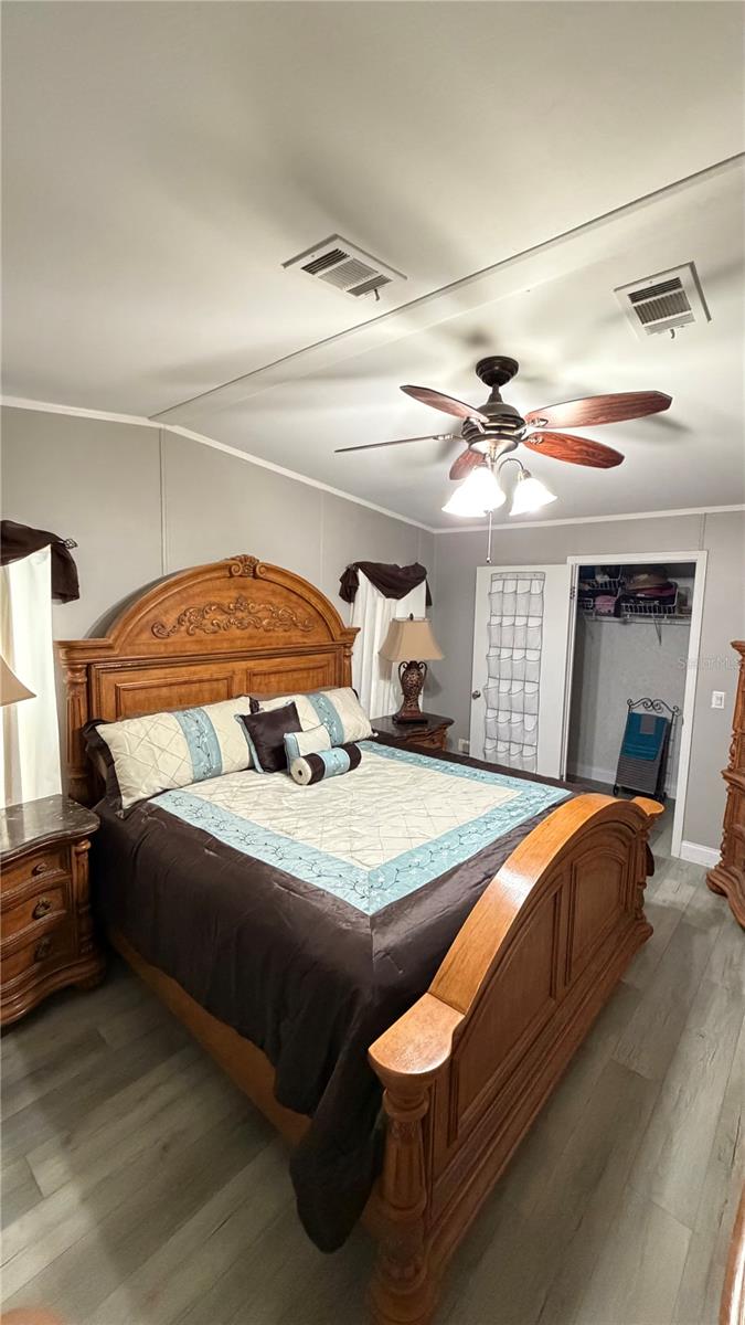 WINDMILL VILLAGE - Residential