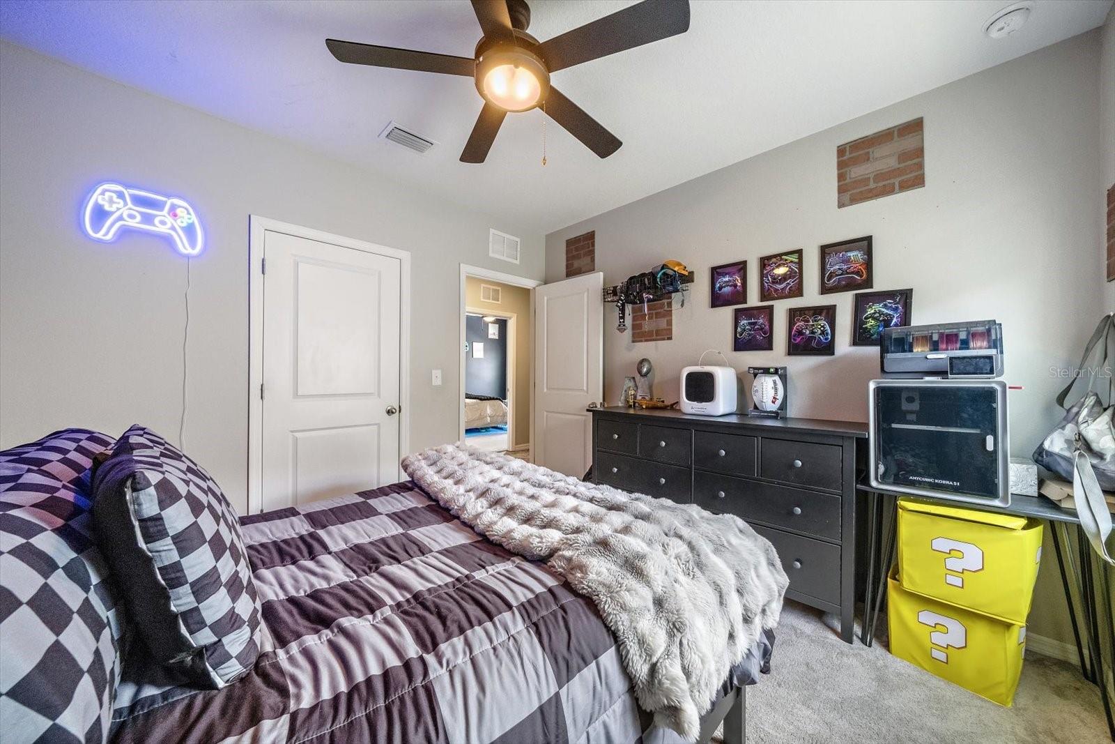 ASHTON MEADOWS - Residential
