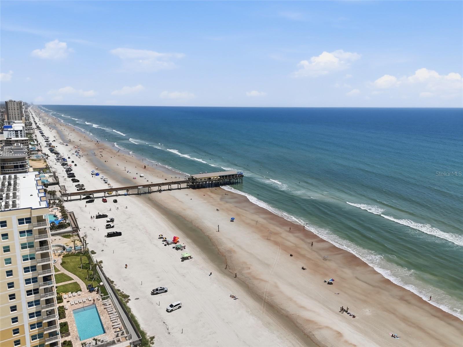 DANBURY BREAKERS CONDO - Residential