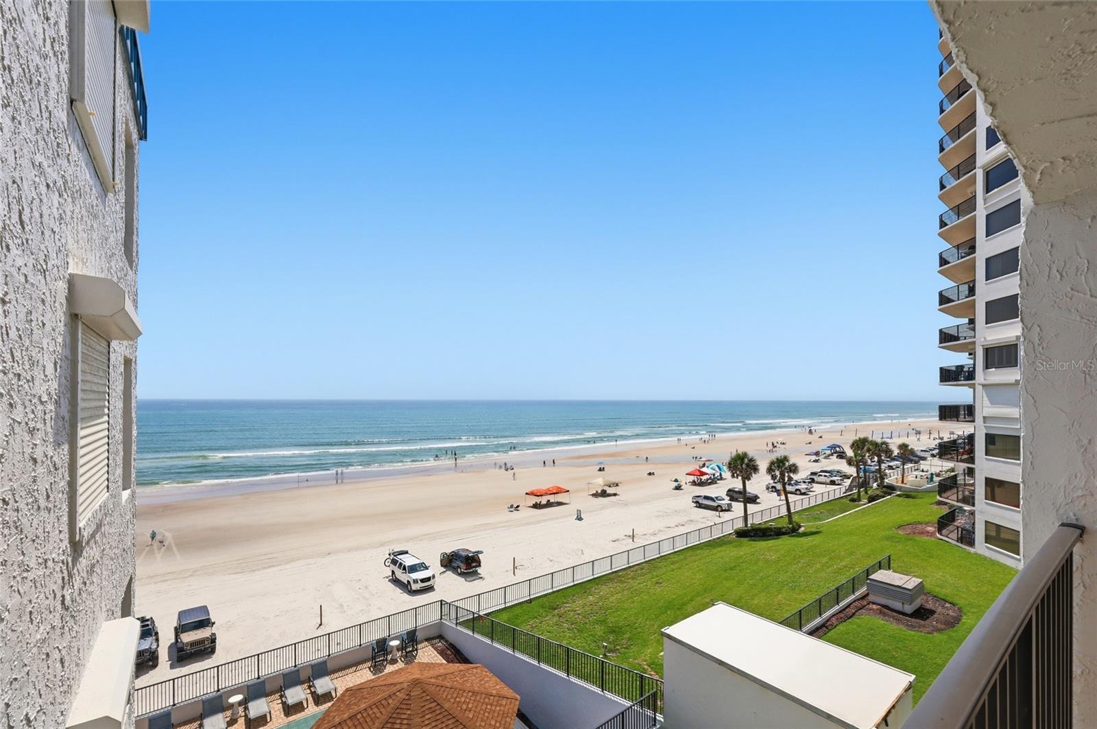 DANBURY BREAKERS CONDO - Residential