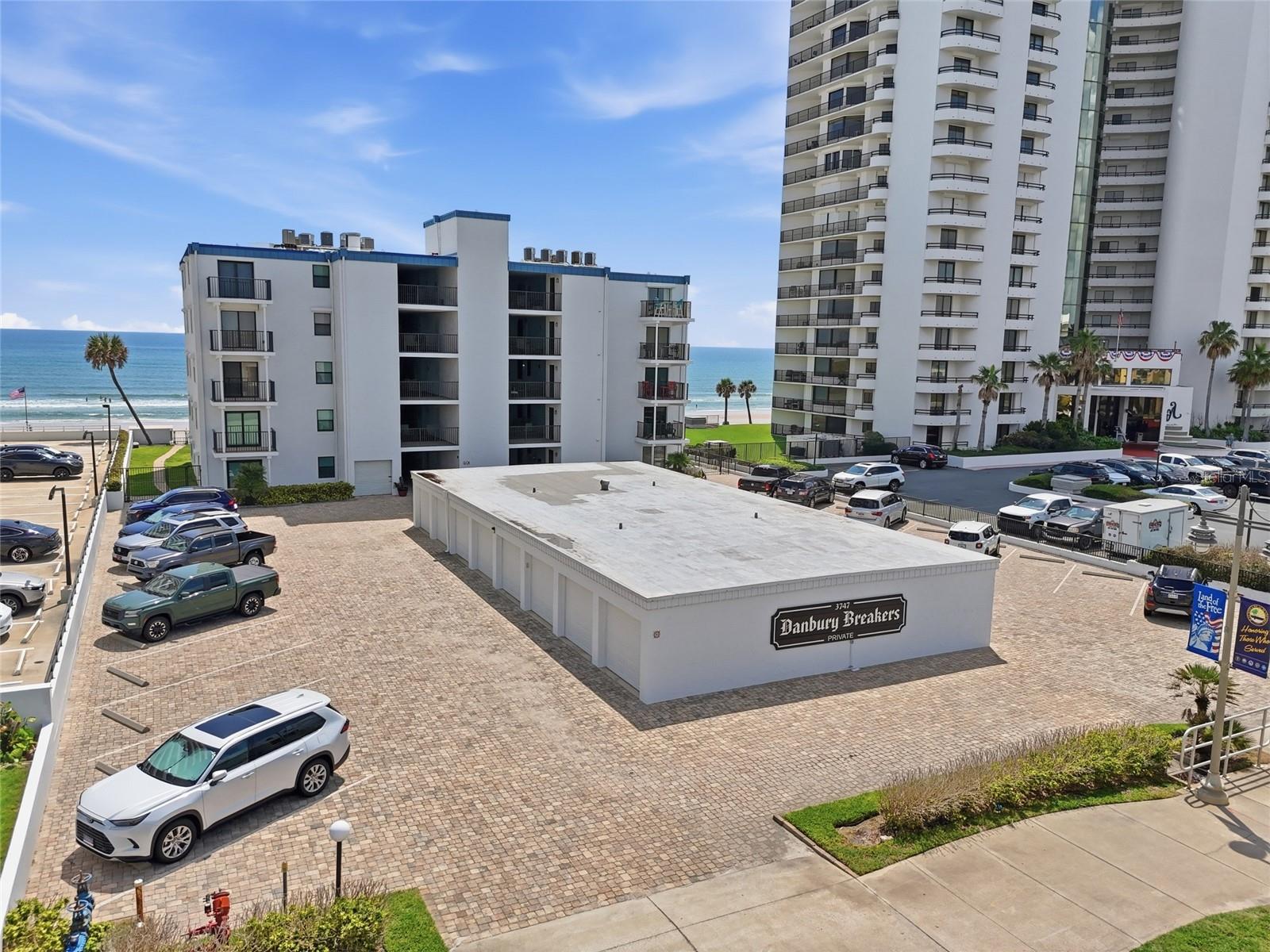 DANBURY BREAKERS CONDO - Residential