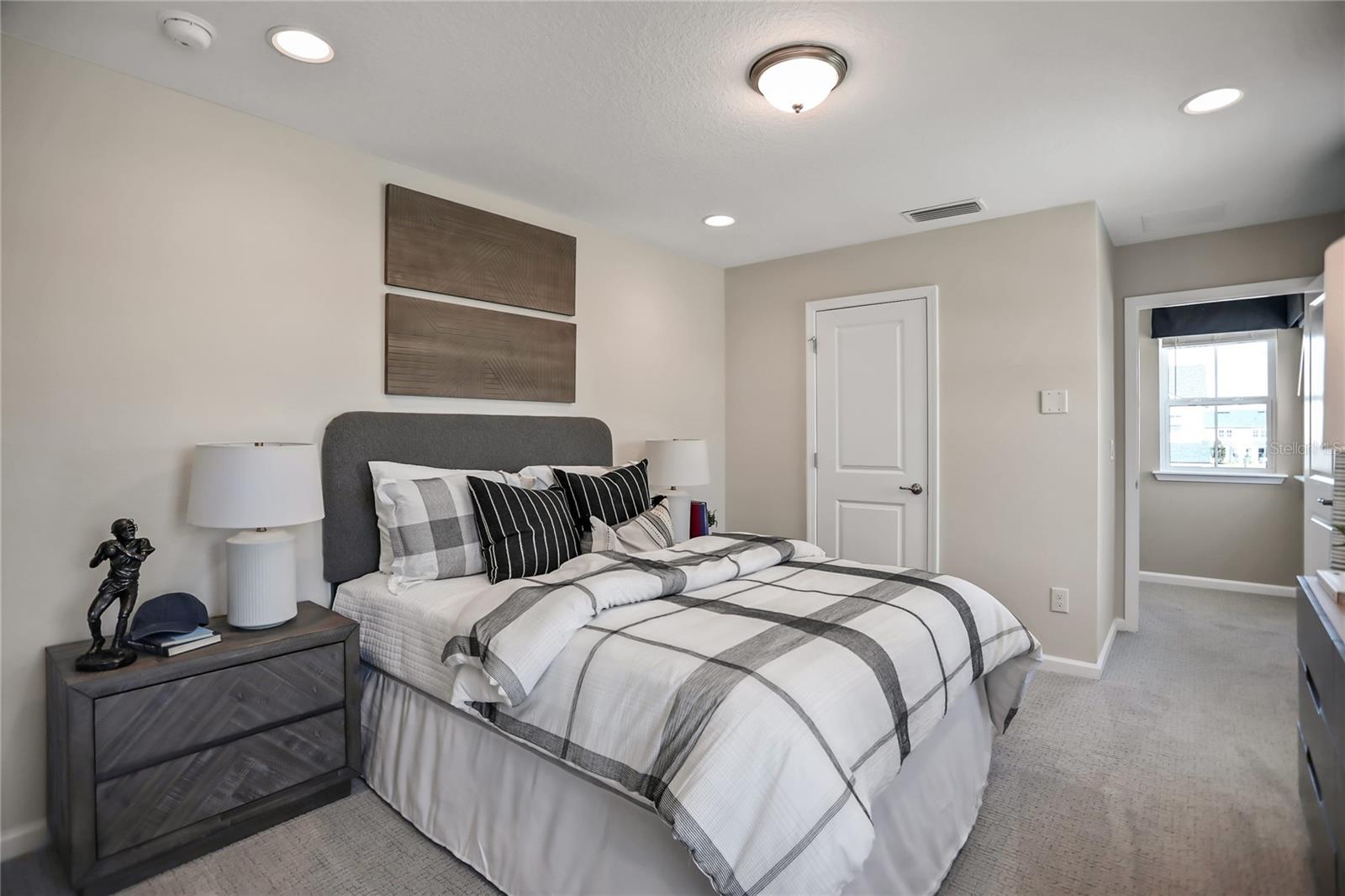 HOLLY LANDING SILVERLEAF - Residential