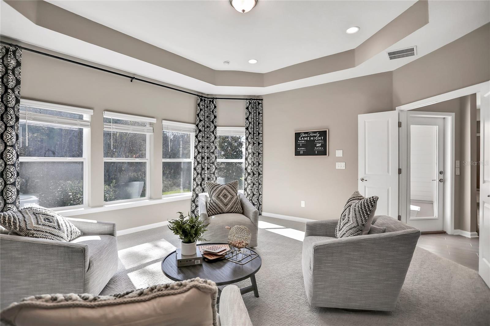 HOLLY LANDING SILVERLEAF - Residential
