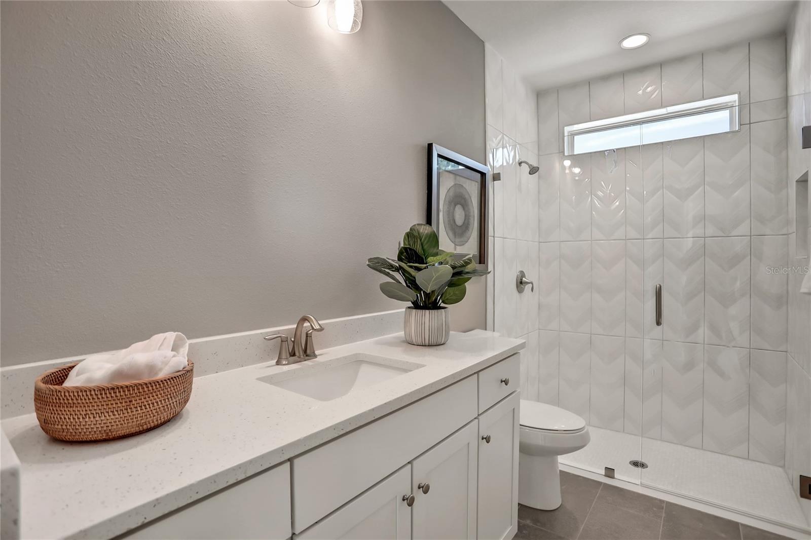 HOLLY LANDING SILVERLEAF - Residential
