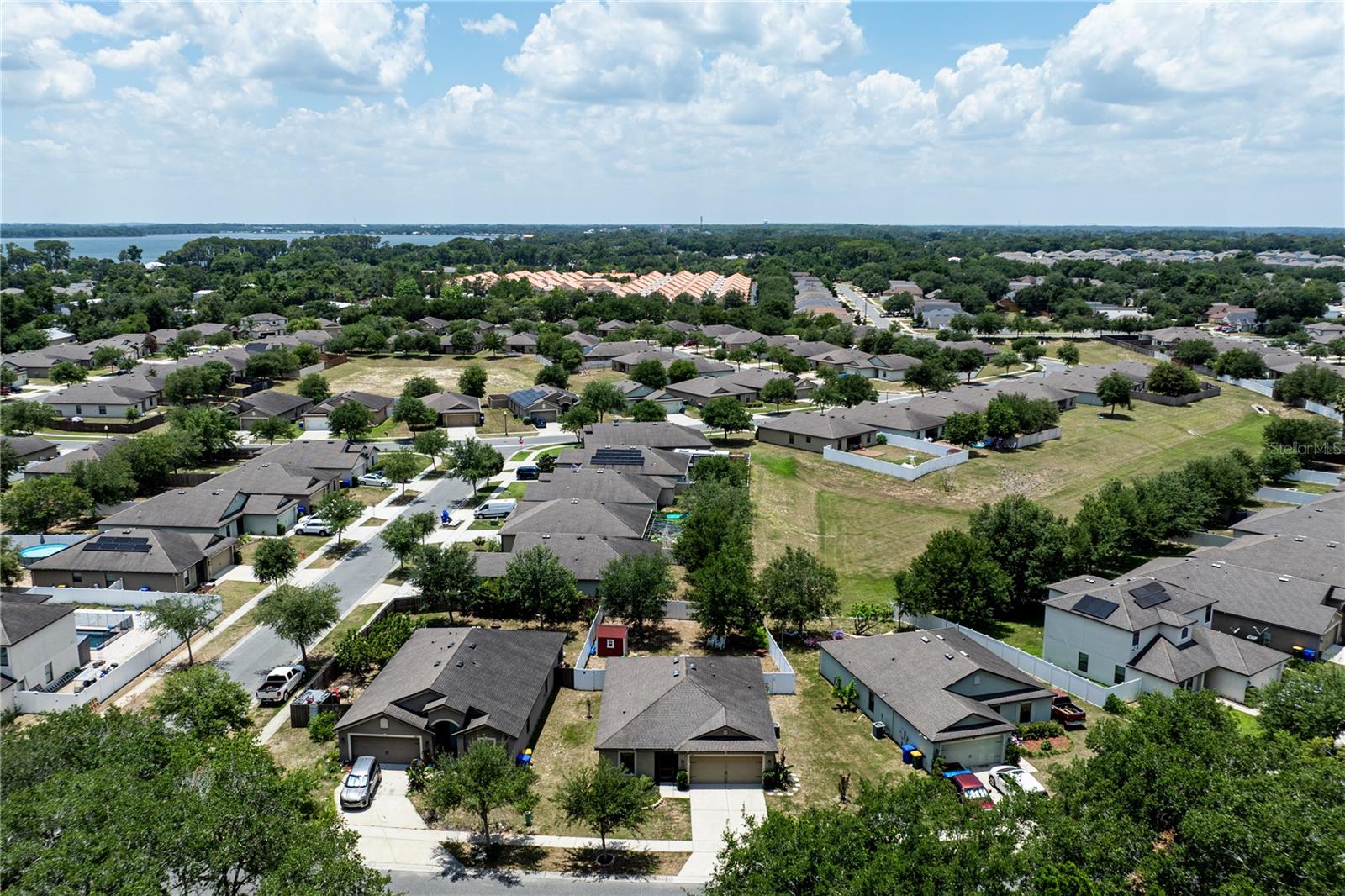 TAVARES CHELSEA OAKS SOUTH - Residential