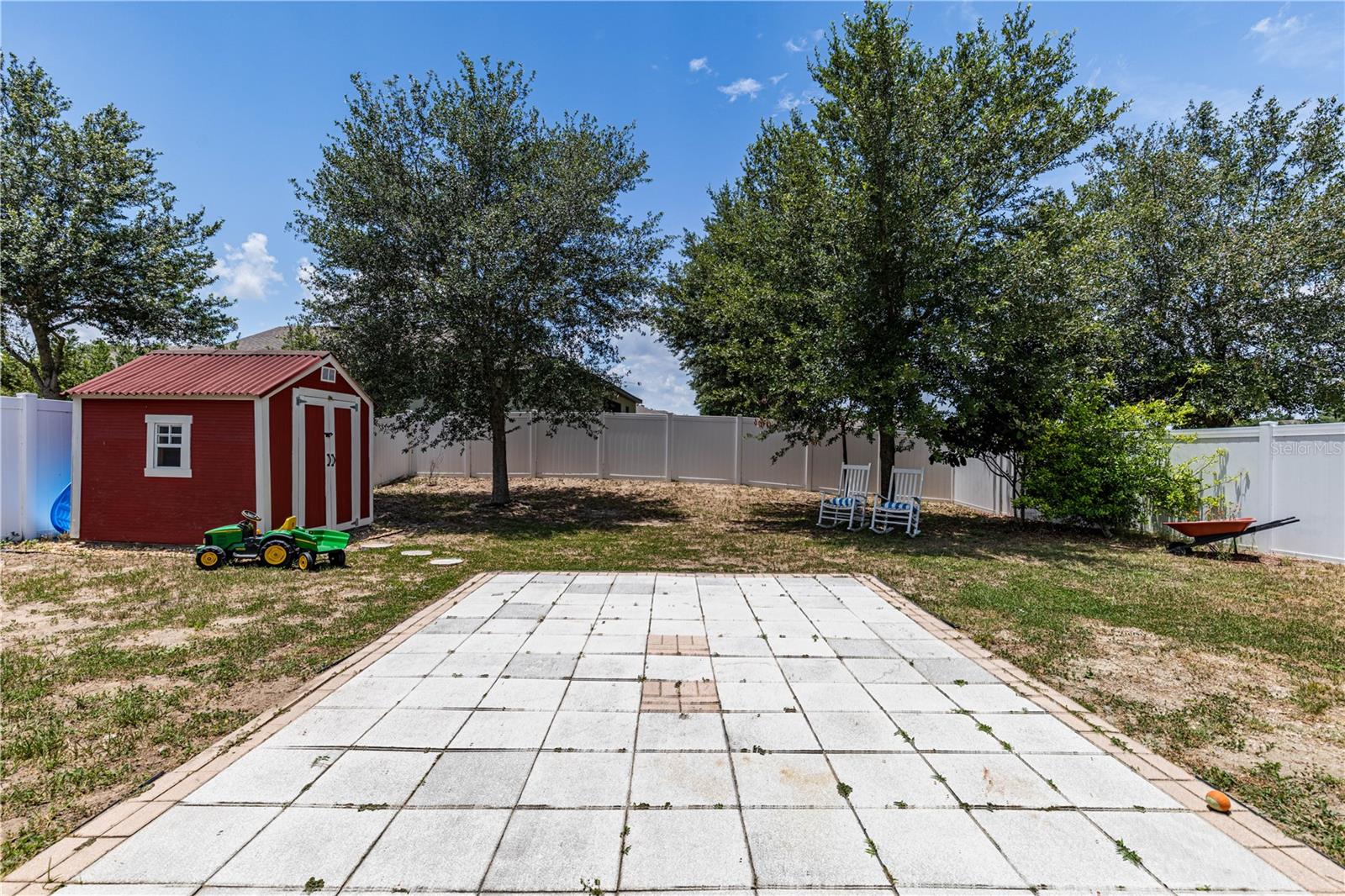 TAVARES CHELSEA OAKS SOUTH - Residential