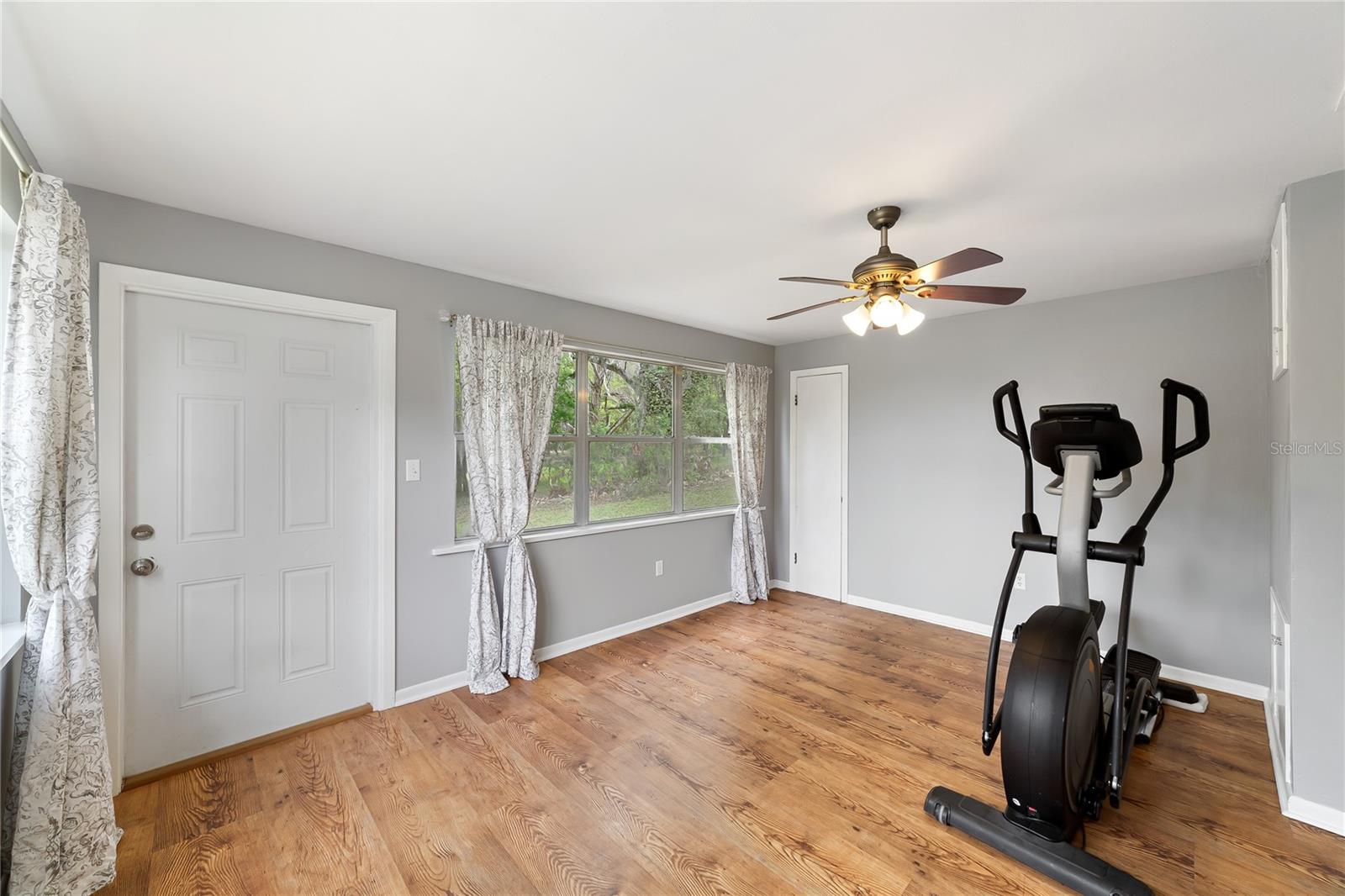 ACREAGE & UNREC - Residential