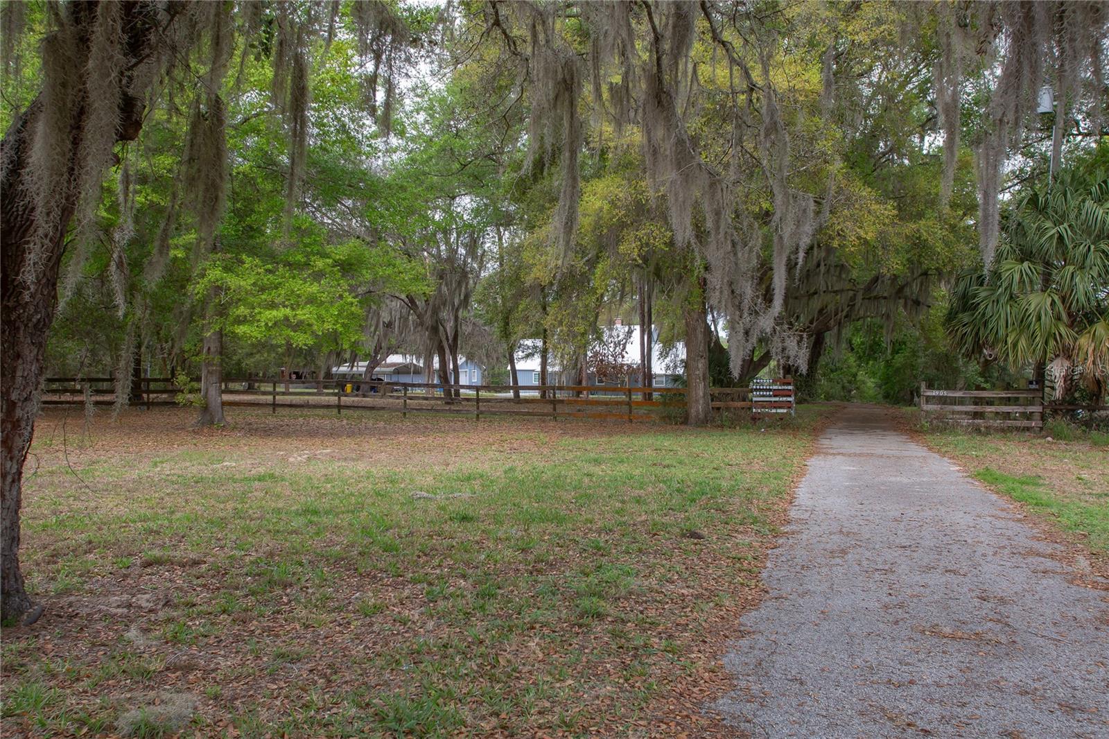 ACREAGE & UNREC - Residential