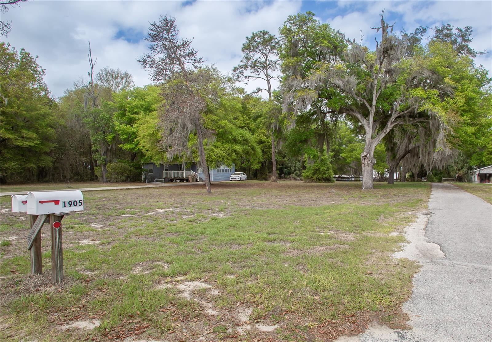 ACREAGE & UNREC - Residential