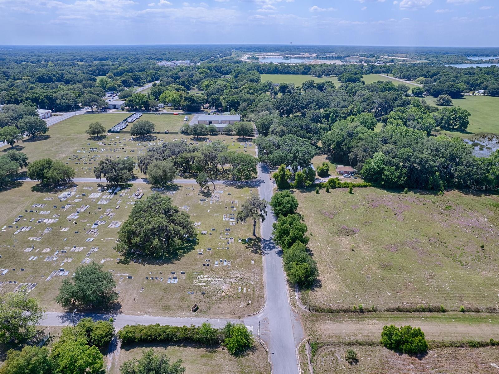 CENTER HILL NEW - Land