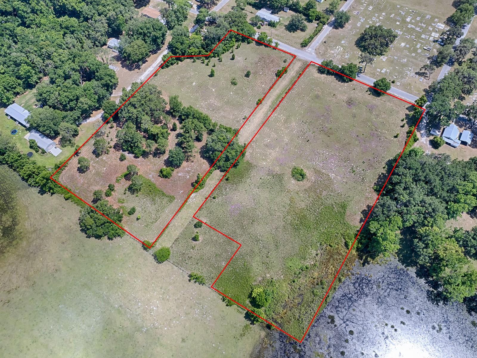 CENTER HILL NEW - Land
