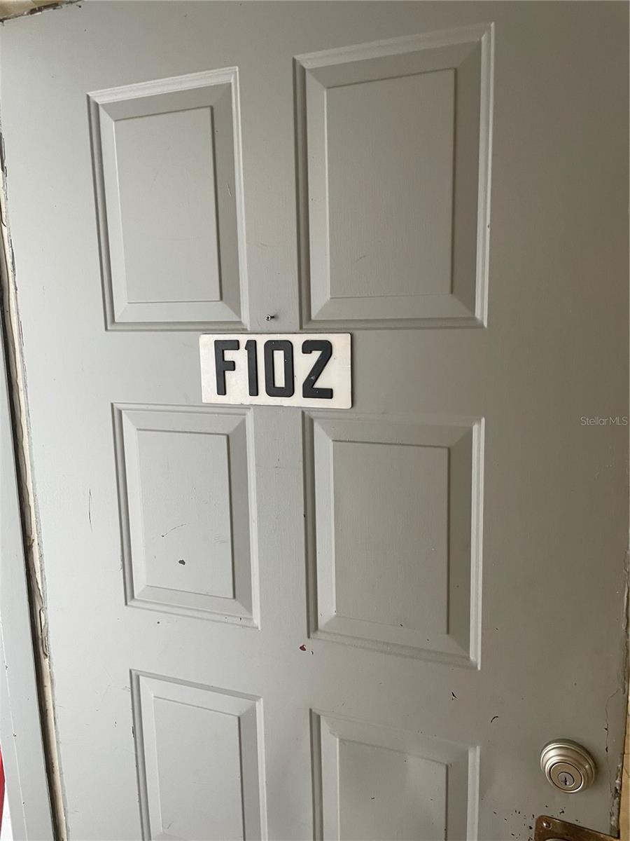SILVER DOWNS UN F 102 - Residential