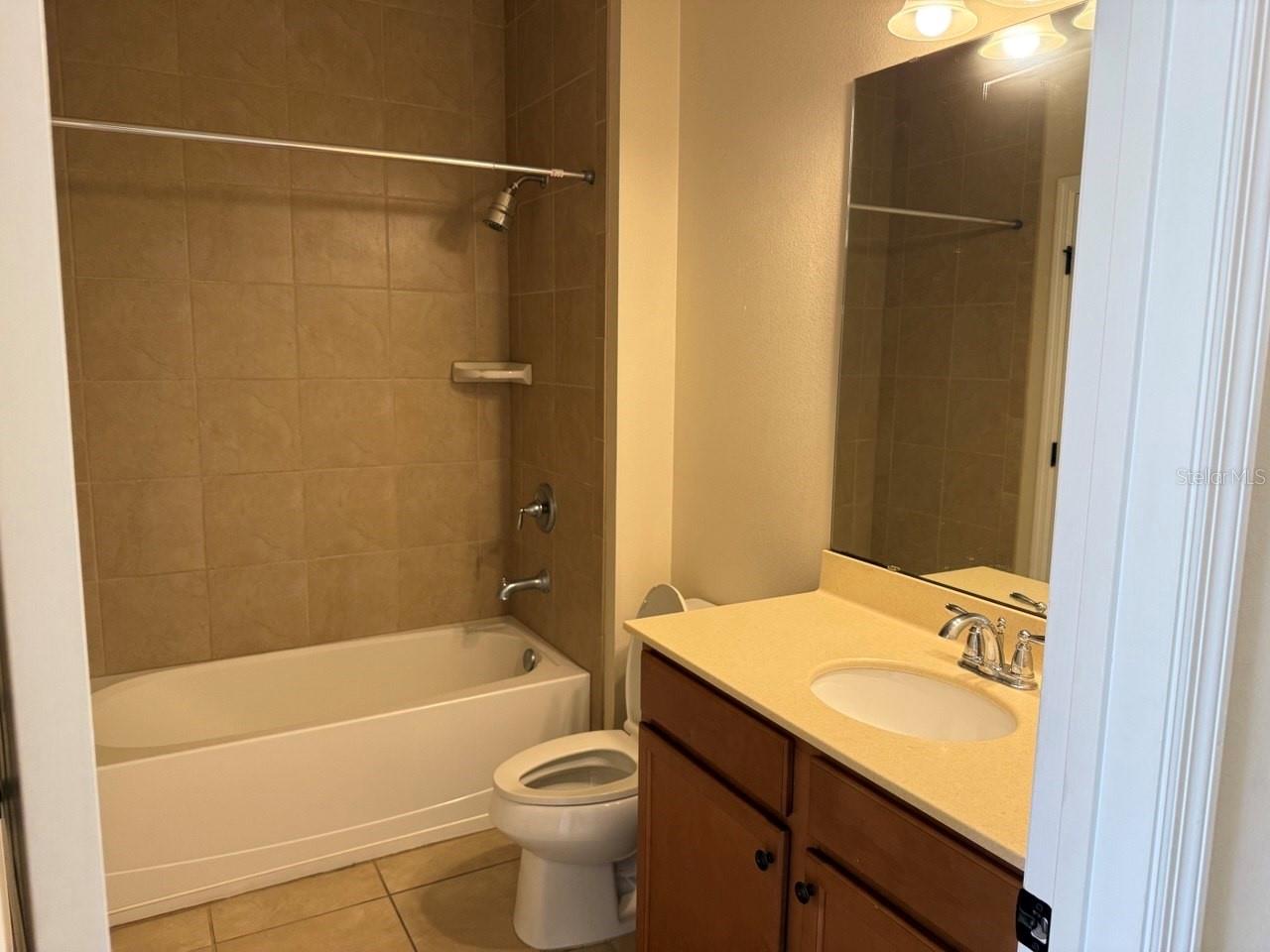 RANDAL PARK - Residential Lease