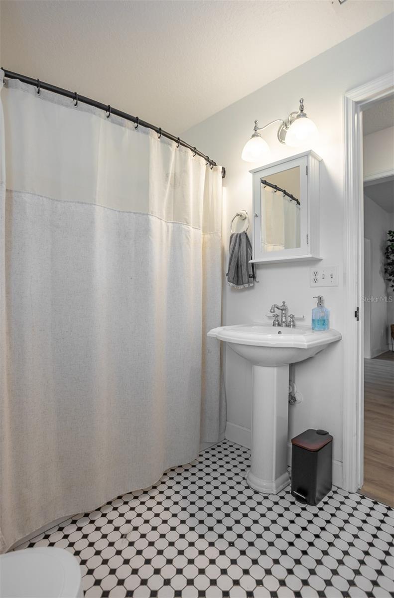 ABRAHAM ACRES - Residential