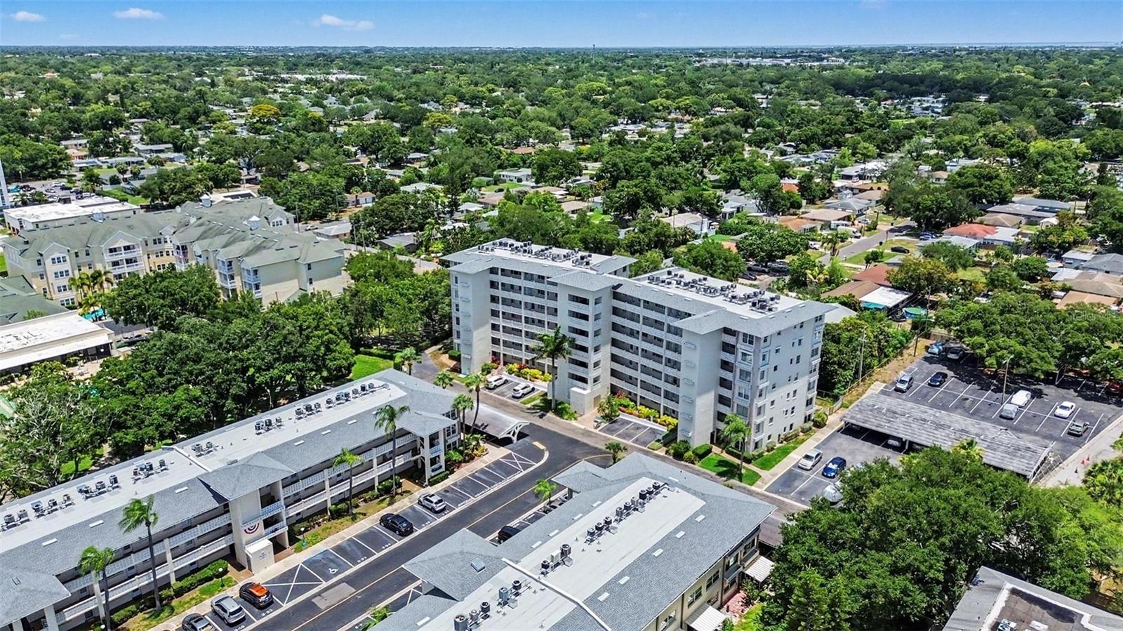 KALMIA CONDO - Residential